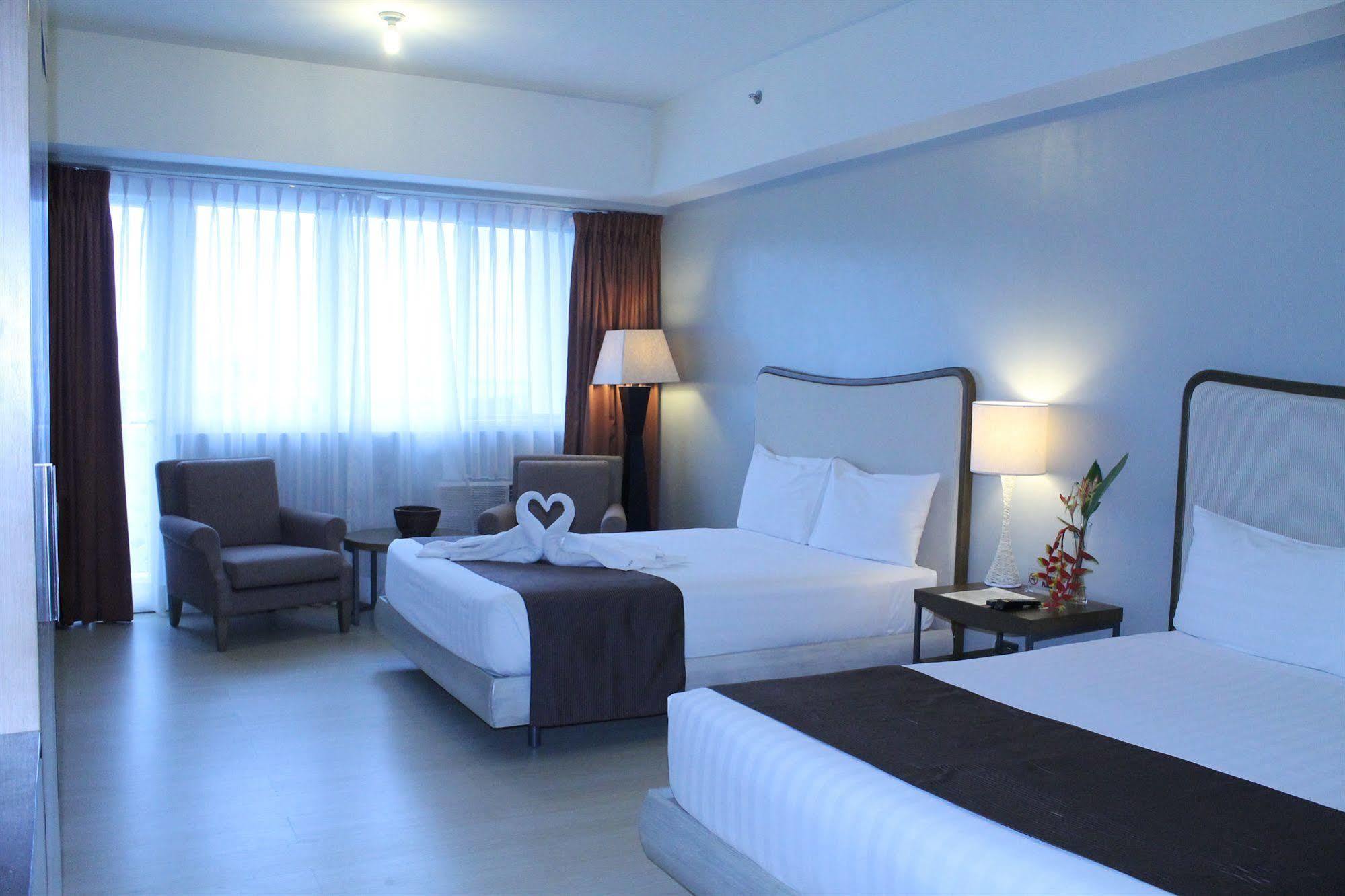 La Mirada Hotel Cebu Buitenkant foto